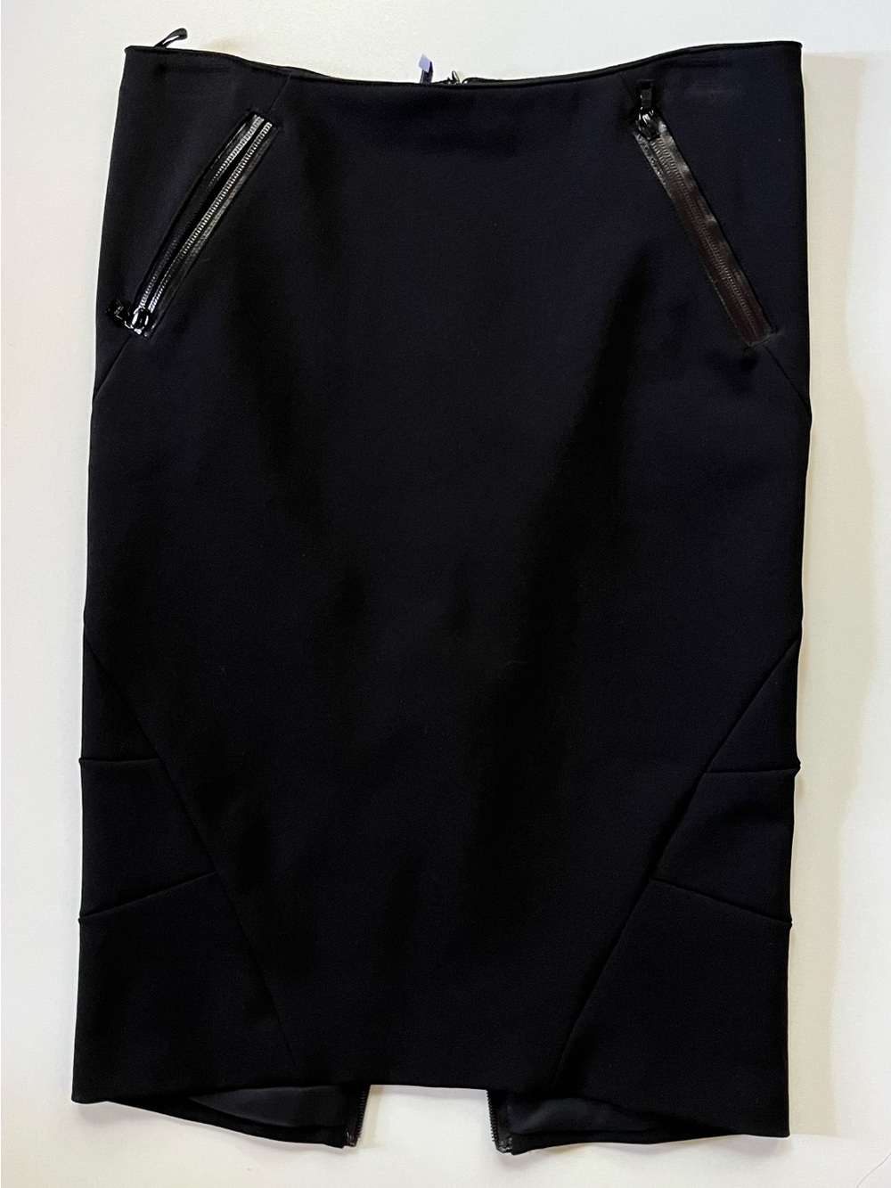 2001 Prada Black Corset-Seam Pencil Skirt w/ Vinyl Zippers and Vent – Sz 40